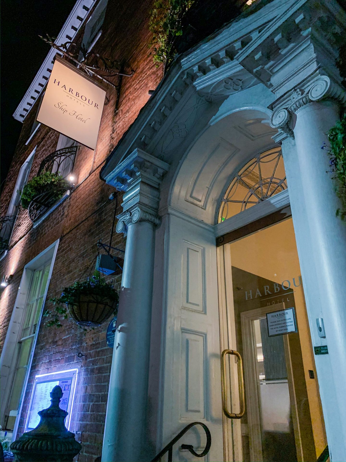 Chichester Harbour Hotel