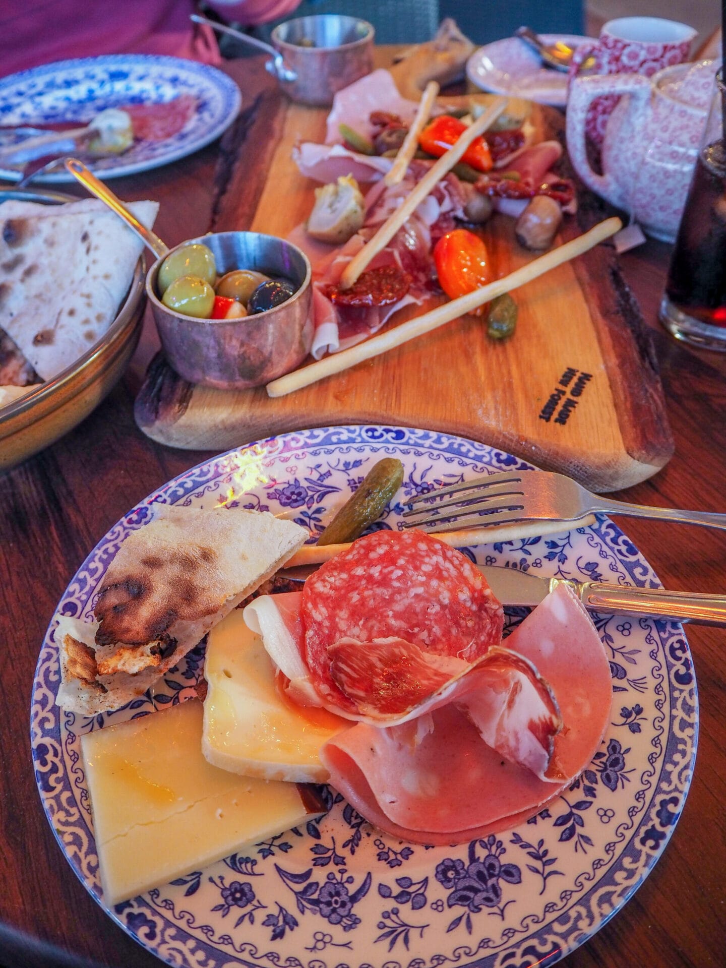 Sharing board at Balmer Lawn Hotel